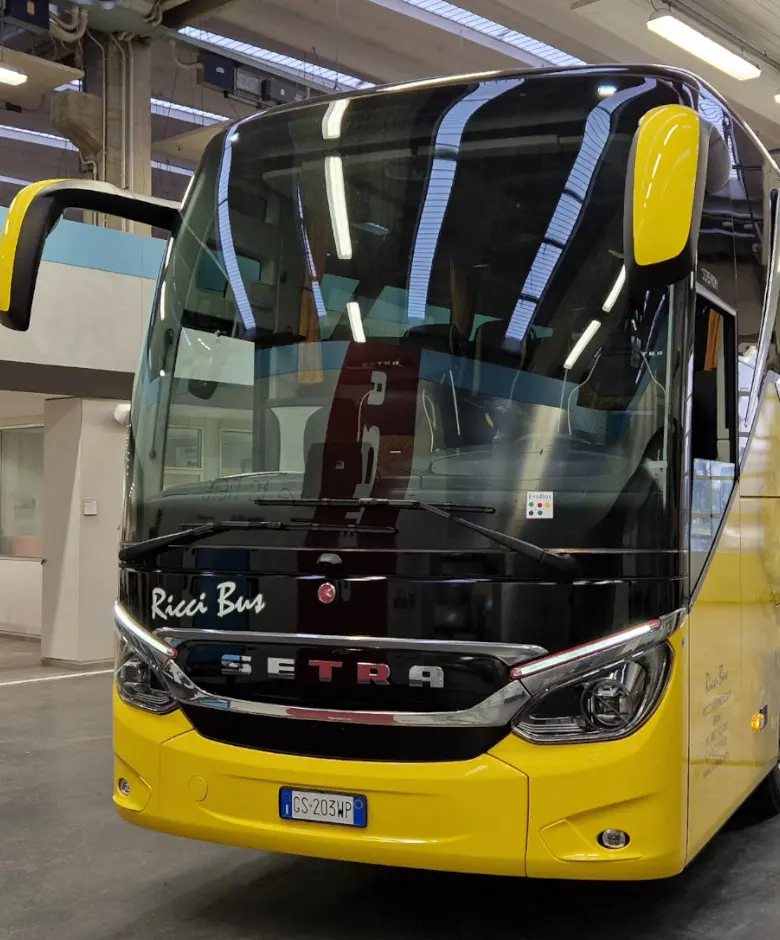 Setra 515 HDH — 52 posti